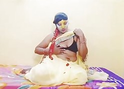 Aunty Saree throwing over personify bosom pussy self